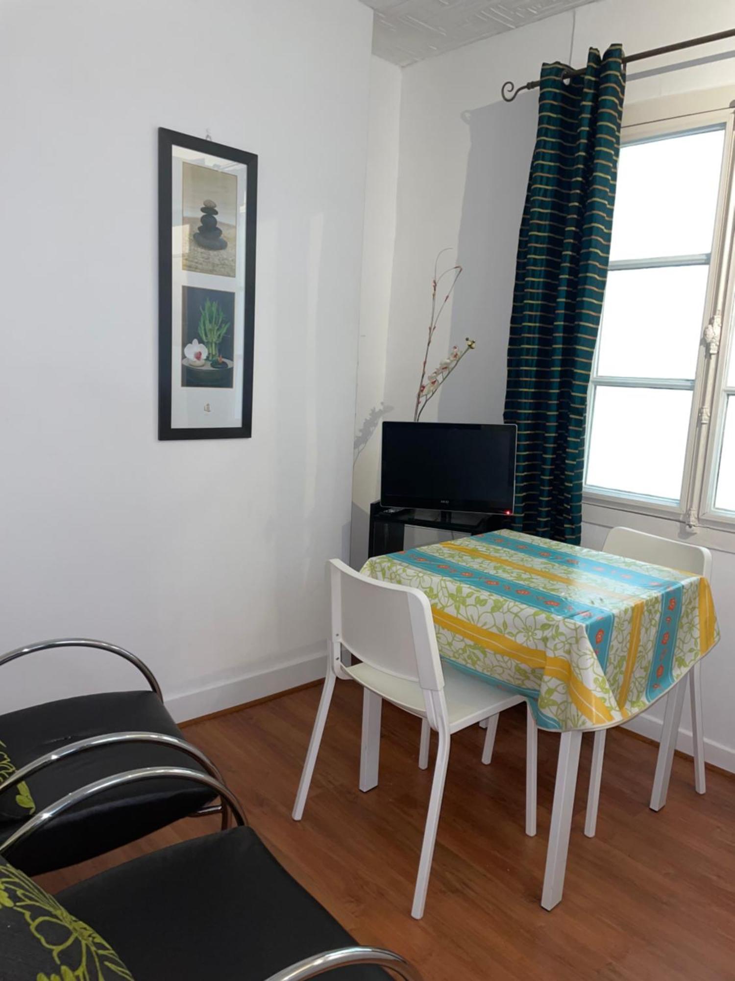 Studio N•4 En Plein Coeur De La Ville Thermal Bagnères-de-Bigorre Extérieur photo